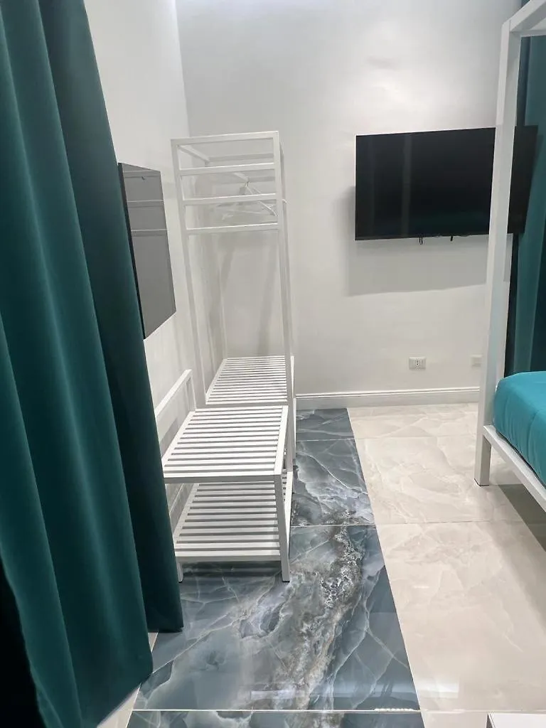 Guest house Le Camere Di Giusy Nazionale 24 Naples Italy