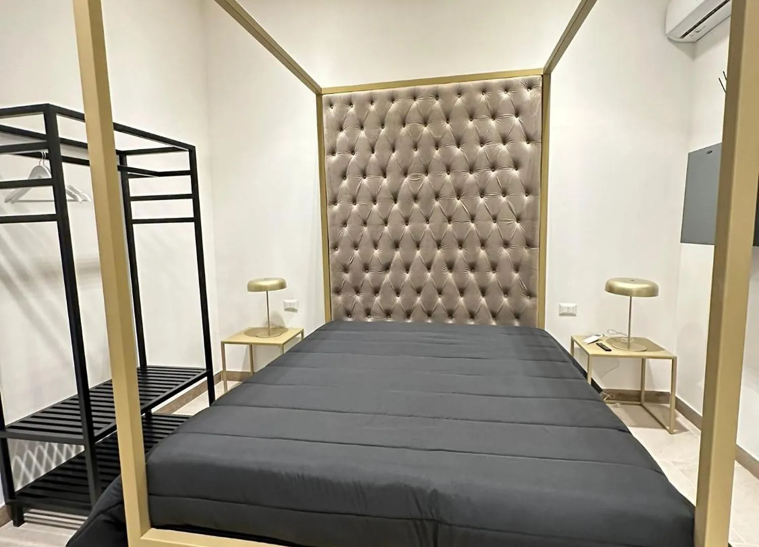 Guest house Le Camere Di Giusy Nazionale 24 Naples